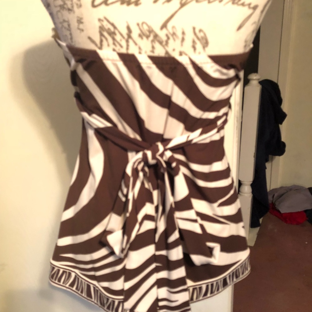 Bcbgmaxazria halter top - Picture 3 of 4